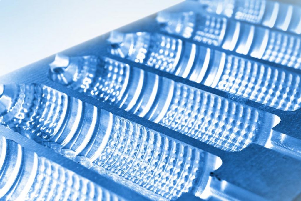 PT Plastics - Custom moulding